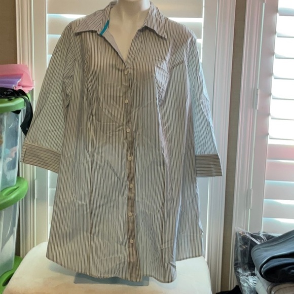 Lane Bryant Blue and White Striped Button Down Shirt - Picture 1 of 7